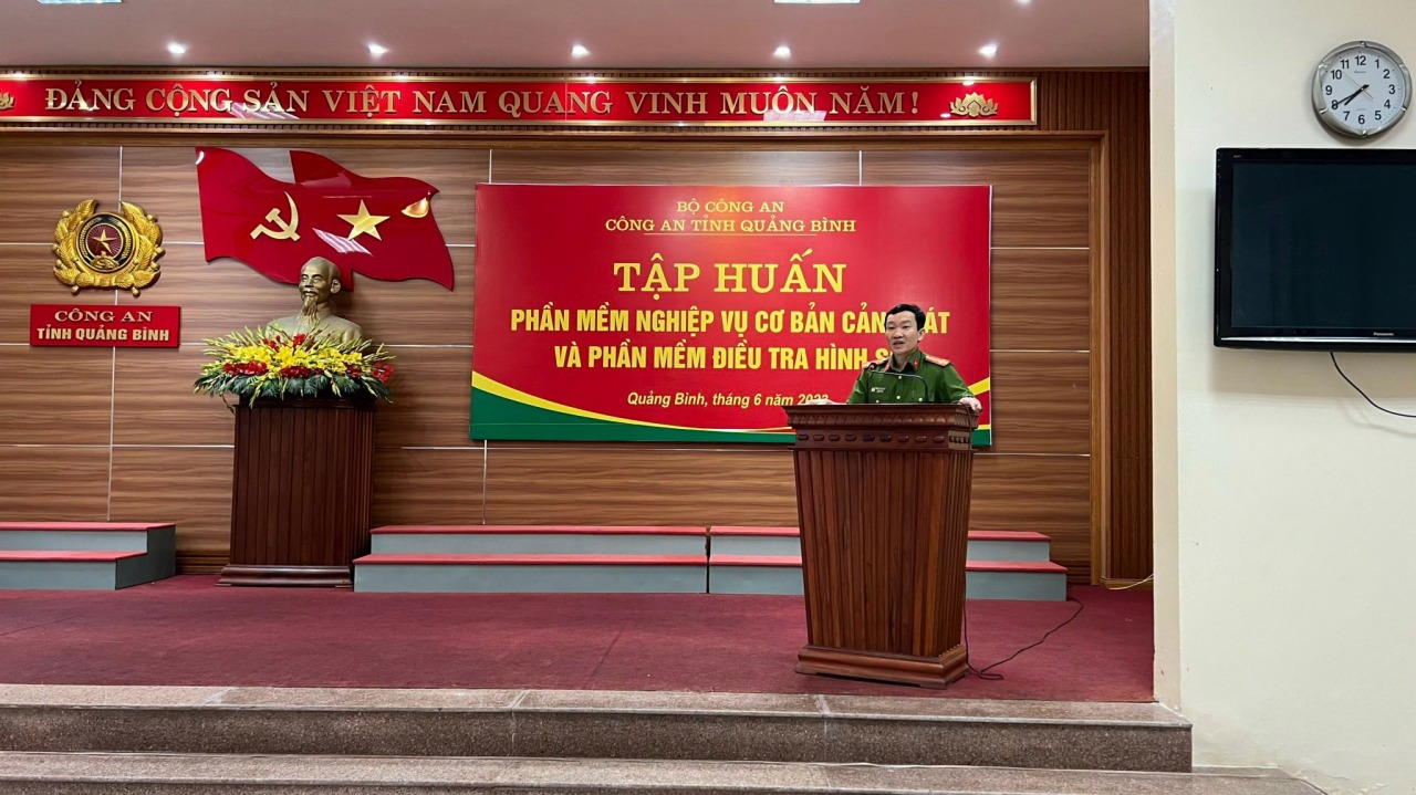 Đại tá Trần Quang Hiếu, Phó giám đốc Công an tỉnh dự và phát biểu chỉ đạo